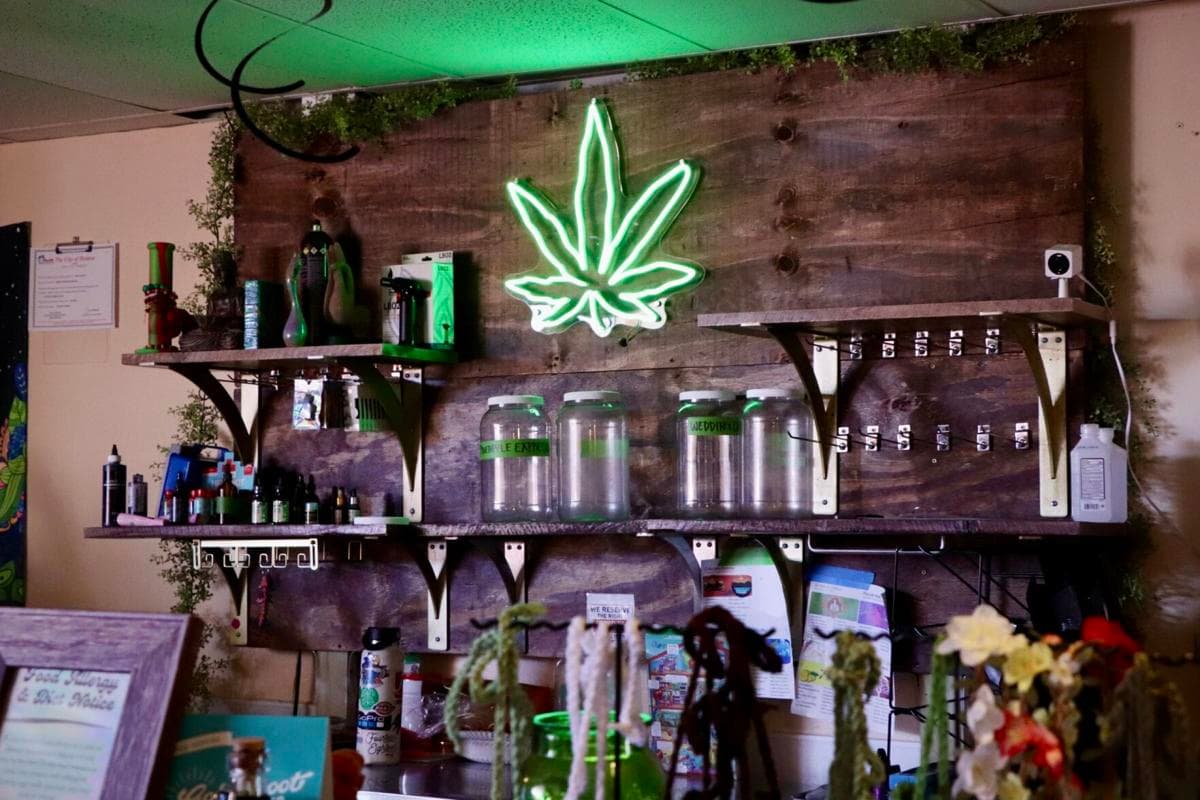 Connecting with Quality Weed Shops Near Me in Canada for Your Needs